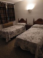 Pensión Arroyo de La Teja