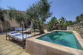 Prestige Pool Country House in Alimini Lakes