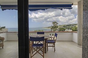 Sunset Greg, Lovely Front bay Terraced House