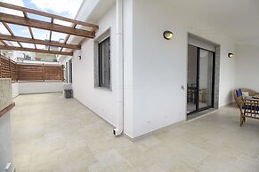 Sunset Greg, Lovely Front bay Terraced House