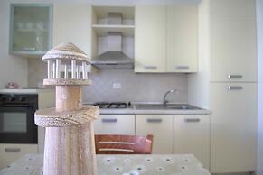 Casetta Dona a Ridosso Della Spiaggia Torre Vado