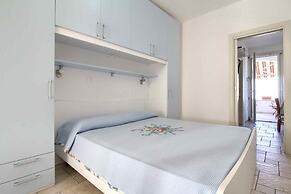 Casetta Dona a Ridosso Della Spiaggia Torre Vado