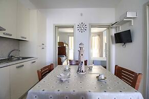 Casetta Dona a Ridosso Della Spiaggia Torre Vado