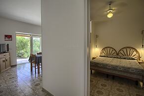 Scia' 2 Seafront apt