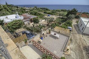 Polo - Relax Front Sea House