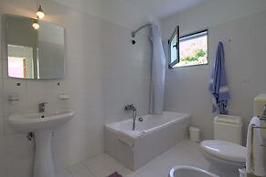 La Macchia Lovely House in the Park