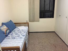 Apartamento mobiliado pertinho beira mar