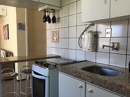 Apartamento mobiliado pertinho beira mar