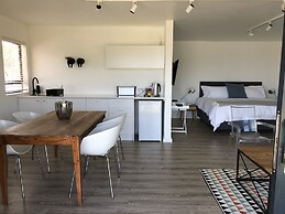 Karee Manor Guesthouse