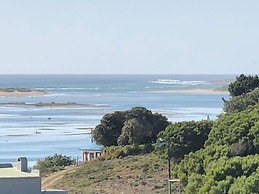 Karee Manor Guesthouse