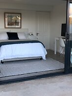 Karee Manor Guesthouse