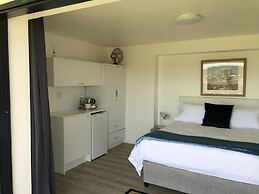 Karee Manor Guesthouse