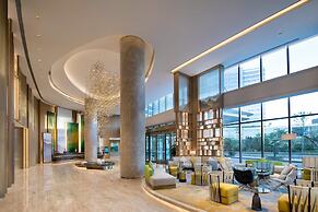 Holiday Inn Zhengzhou Riverside, an IHG Hotel