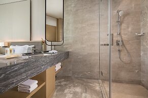 Holiday Inn Zhengzhou Riverside by IHG