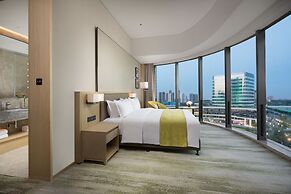 Holiday Inn Zhengzhou Riverside by IHG