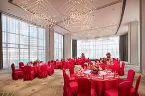 Holiday Inn Zhengzhou Riverside by IHG