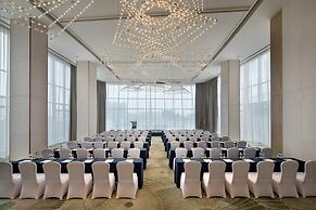 Holiday Inn Zhengzhou Riverside by IHG