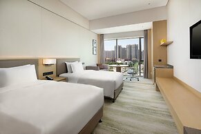 Holiday Inn Zhengzhou Riverside by IHG