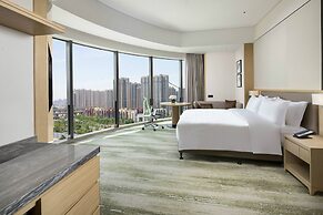 Holiday Inn Zhengzhou Riverside by IHG