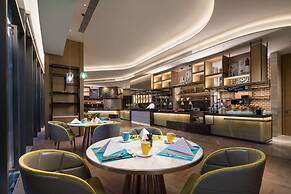 Holiday Inn Zhengzhou Riverside by IHG