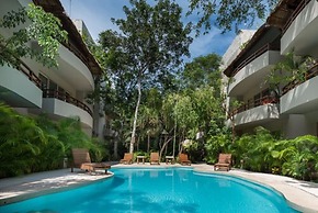 Agua De Mar by Tulumeando