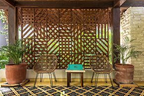 Agua De Mar by Tulumeando