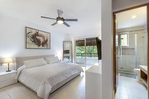 Agua De Mar by Tulumeando