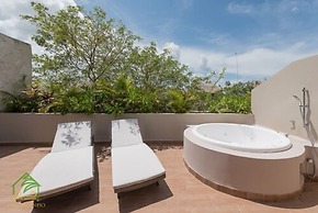 Agua De Mar by Tulumeando