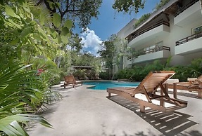 Agua De Mar by Tulumeando