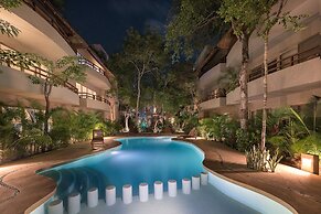 Agua De Mar by Tulumeando