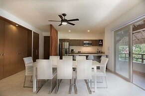 Agua De Mar by Tulumeando