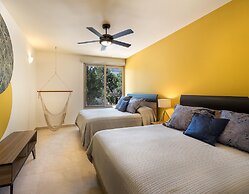 Agua De Mar by Tulumeando