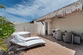 Agua De Mar by Tulumeando