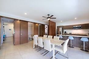 Agua De Mar by Tulumeando