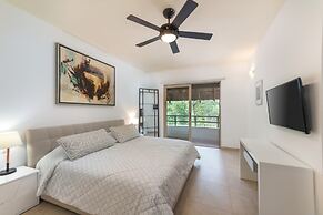 Agua De Mar by Tulumeando