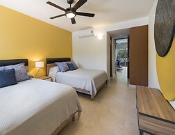 Agua De Mar by Tulumeando