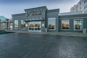 Hyatt Place Wilmington Riverfront