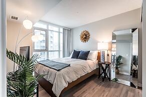 Platinum Suites -  Stunning Waterfront 2 Bed 2 Bath