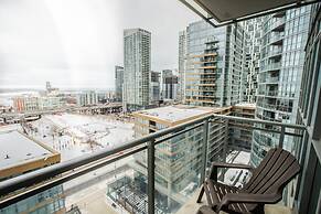 Platinum Suites -  Stunning Waterfront 2 Bed 2 Bath