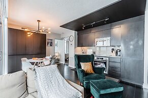 Platinum Suites -  Stunning Waterfront 2 Bed 2 Bath