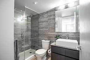 Platinum Suites -  Stunning Waterfront 2 Bed 2 Bath