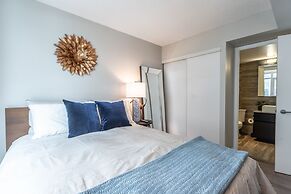 Platinum Suites -  Stunning Waterfront 2 Bed 2 Bath