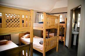 Lidwala Lodge - Hostel