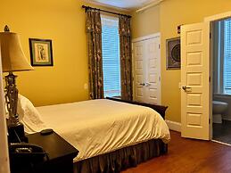 Grand Lux Inn