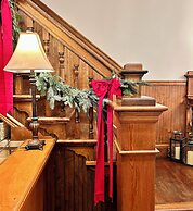 Grand Lux Inn