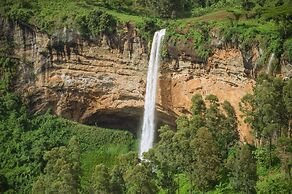 Sipi Falls lodge