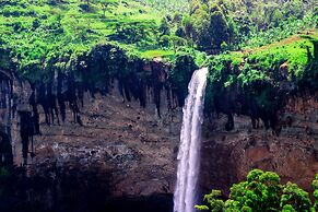 Sipi Falls lodge