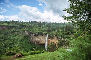 Sipi Falls lodge