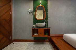 Hanoi La Selva Central Hotel