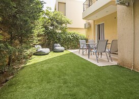 Scorpio Deluxe Apartment with Private Garden